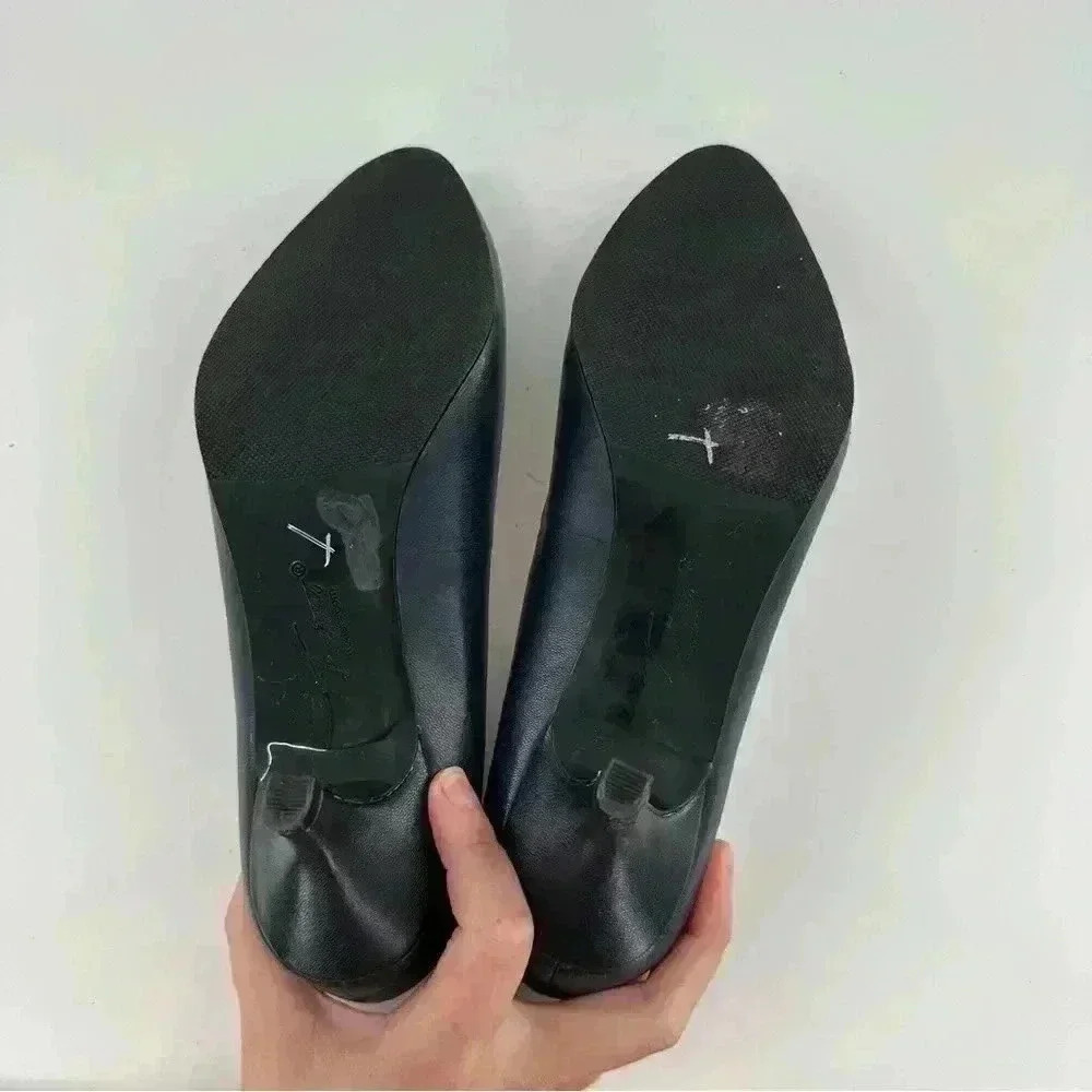 Trotters womens Kiera heels size 6 N navy blue leather pointy toe career pumps - Picture 7 of 12